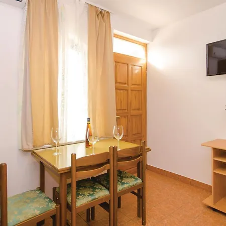 Beautiful In Okrug Gornji Apartman Trogir